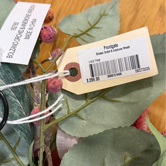 Frontgate Orchid Wreath - NWT - Picture 4 of 16